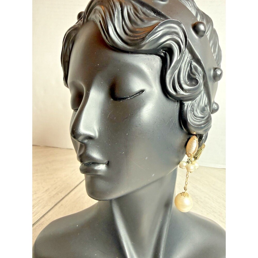 Vintage 1960s Lewis Segal Signed Gold Tone Dangle Tassel Faux Pearl Clip Earring